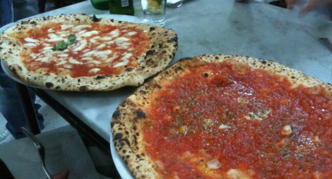 Pizza a nápolyi Da Michele pizzériából